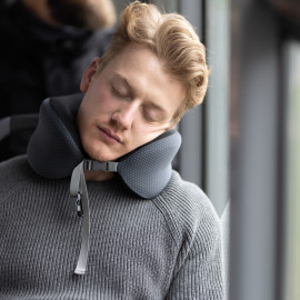 TROIKA BUSINESS TRAVEL PILLOW