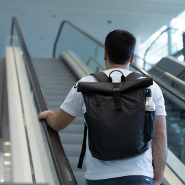 TROIKA BLACK ROLL TOP