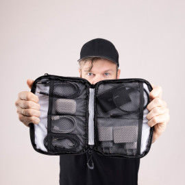 TROIKA BLACK TECH POUCH 2