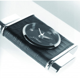 Table alarm clock in leather
