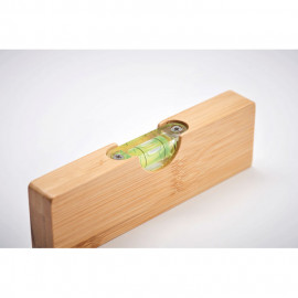 Level with bottle opener
