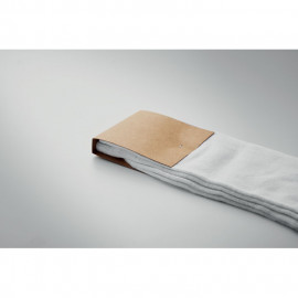Pair of socks in gift box M