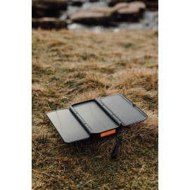 Nordic Drift Titan 10.000mAh solar powerbank with 3 panels
