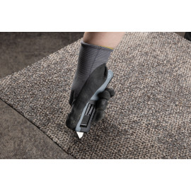 RCS certified recycled plastic Auto retract safety knife