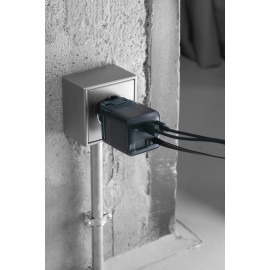 Urban Vitamin Mendocino 65W GaN charger retractable cable Urban Vitamin Mendocino 65W GaN charger retractable cable