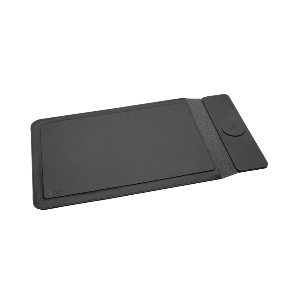 Swiss Peak 15W magnetic charging laptop sleeve 14-15,6