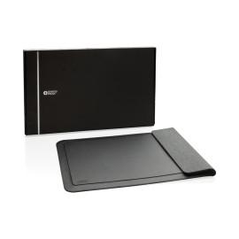 Swiss Peak 15W magnetic charging laptop sleeve 14-15,6