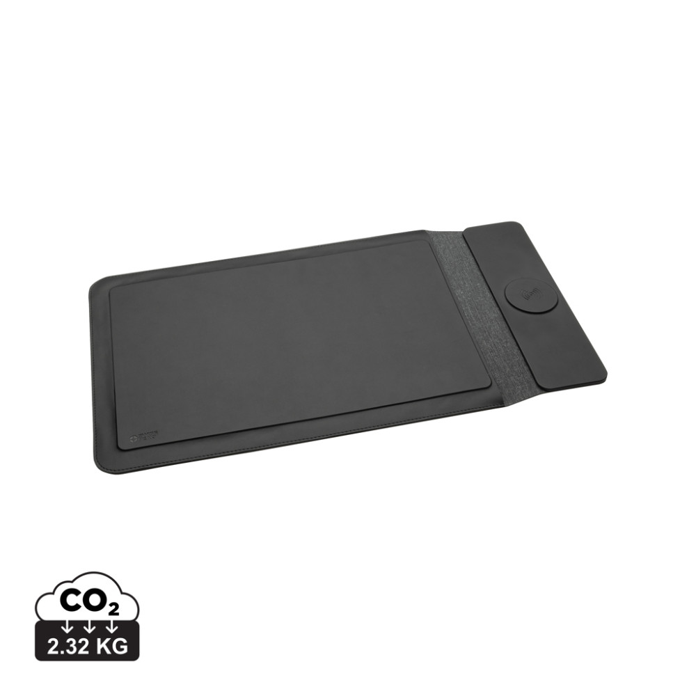 Swiss Peak 15W magnetic charging laptop sleeve 14-15,6