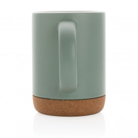 Ceramic mug with cork base