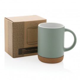Ceramic mug with cork base