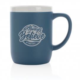 Ceramic mug with white rim