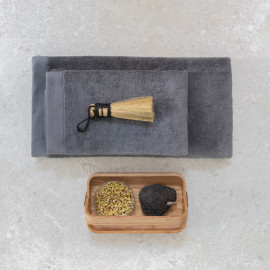 Ukiyo Sakura AWARE™ 500 gsm bath towel 50 x 100cm