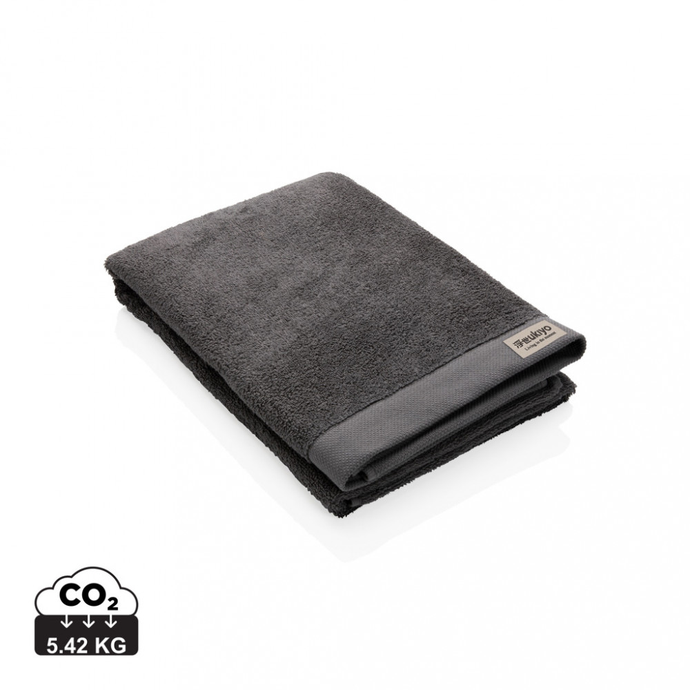 Ukiyo Sakura AWARE™ 500 gsm bath towel 70 x 140cm Ukiyo Sakura AWARE™ 500 gsm bath towel 70 x 140cm
