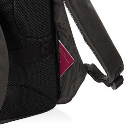Swiss Peak AWARE™ anti-theft 15.6