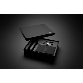 Swiss Peak RCS deluxe business gift set w/ water bottle