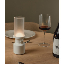 VINGA Niori RCS table lamp
