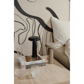 VINGA Avery RCS table lamp