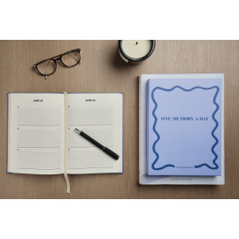 VINGA One memory a day GRS recycled paper journal